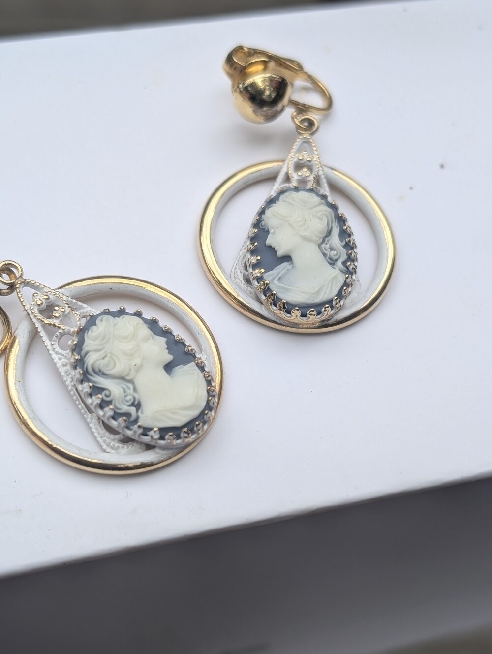 Vintage Art Deco Cameo  Earrings Dangle  Clip On Earrings